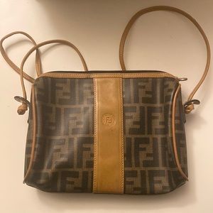 Classic Vintage Fendi Crossbody bag